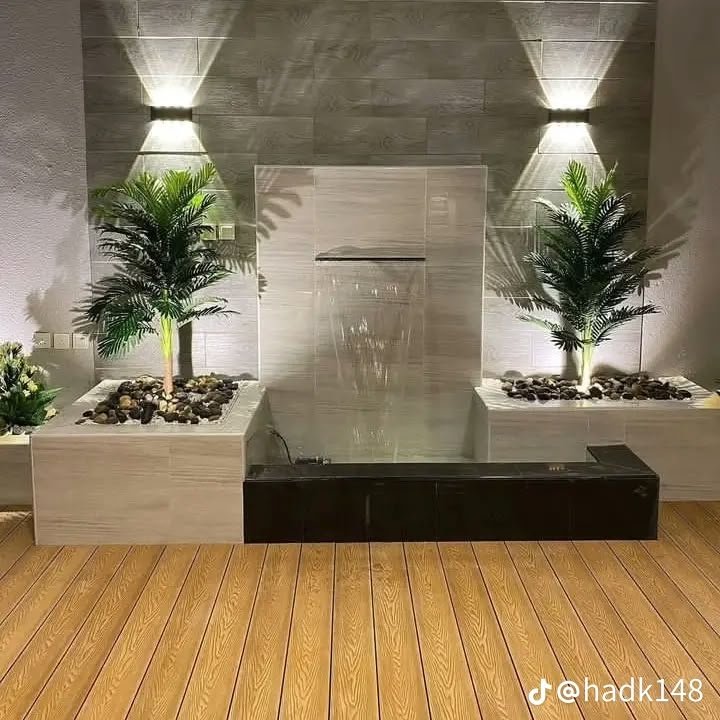 عشب صناعي وإنارات